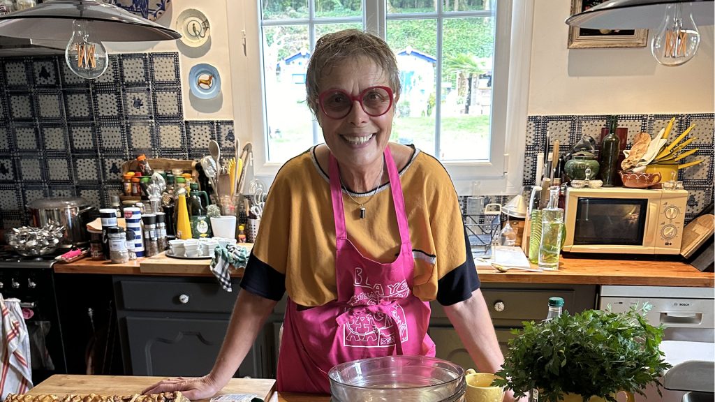 Annie, notre chef de cuisine bénévole